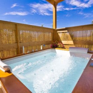 glamping con idromassaggio toscana