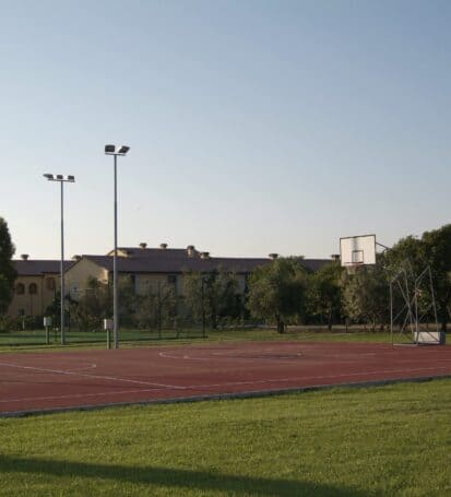 campo da basket castgneto carducci campastrello sport