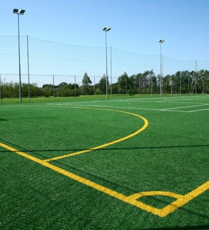 Campo da calcetto castagneto carducci campastrello sport residencelcetto castagneto carducci campastrello sport residence