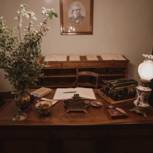 scrivania museo casa carducci castagneto